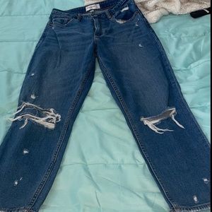 Abercrombie and Fitch the mom high rise jeans